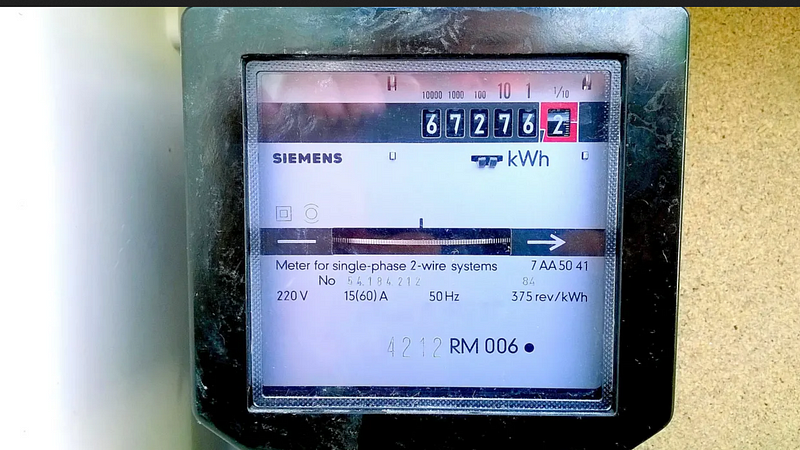 Kilowatt hour meter